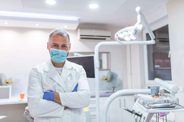 What A General Dentist Looks For During Your Dental Exam